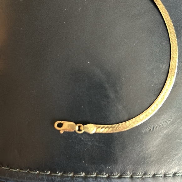 Solid 14k Italian Grand Herringbine Bracelet - Picture 7 of 14